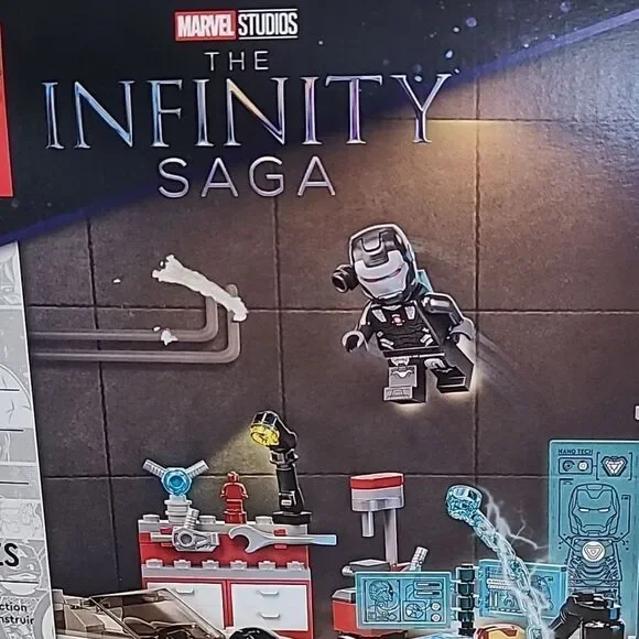 Lego 76216 Iron Man Armory 496 Pieces Set The Infinity Saga 8 Minifigures